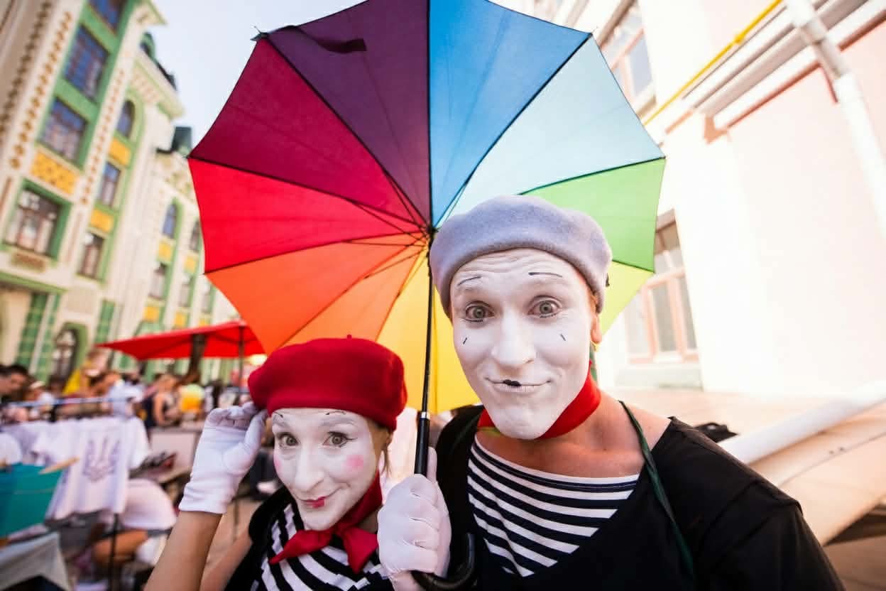 Walking Act auf Usedom und в Berlin.